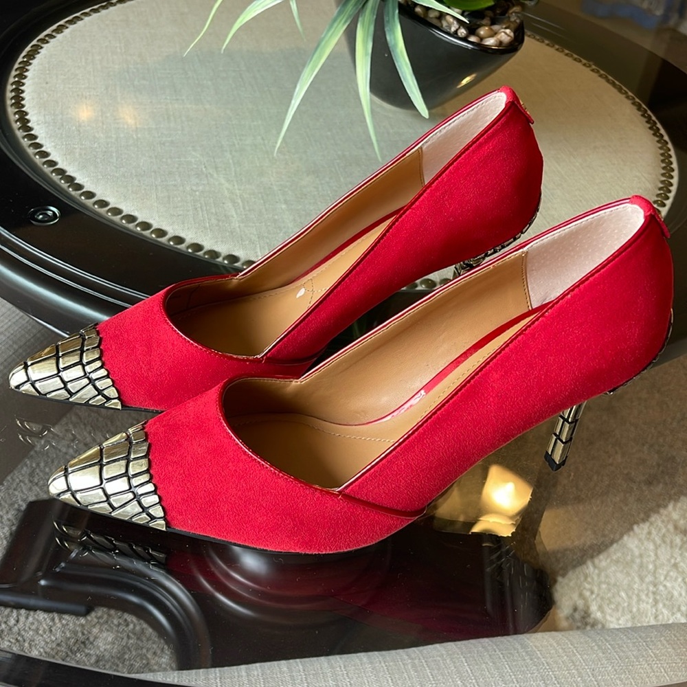 J. Renee Charleesa Pumps Heels Red Suede Sz 9M
